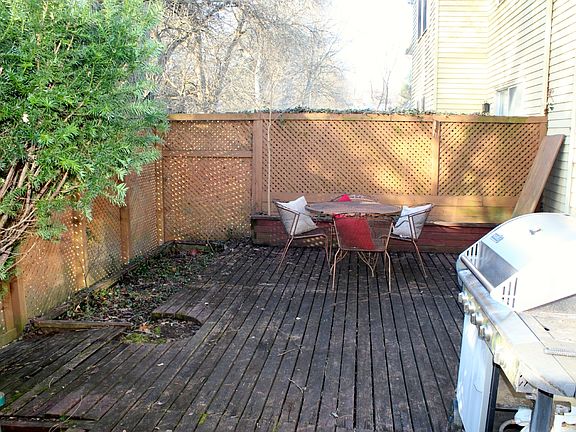 3rd image of 259 Independence Dr