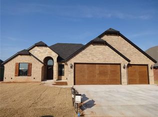 9233 NW 80th St, Yukon, OK 73099