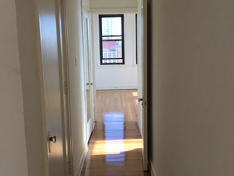 04 FP-561 sq. feet