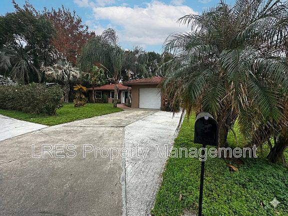 2nd image of 10647 Deergrass Ln