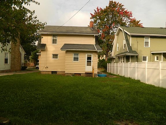 2nd image of 1411 Dietz Ave