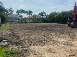 4915 SW 2nd Ave, Cape Coral, FL 33914