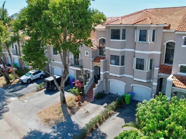 12662 NW 14th St, Sunrise, FL 33323