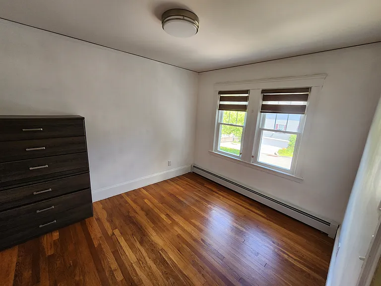 35 Bowker St — Photo 9