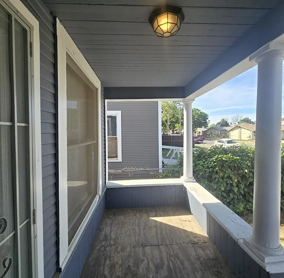 Building Photo - 376 N Valeria St