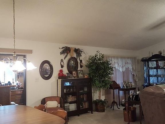 3rd image of 11718 Lake Clair Cir
