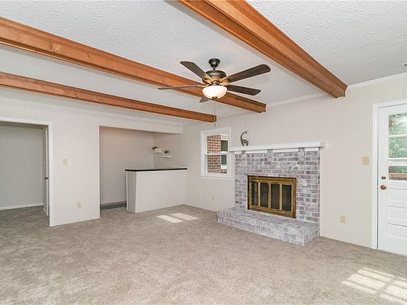 4th image of 4424 Leatherwood Dr