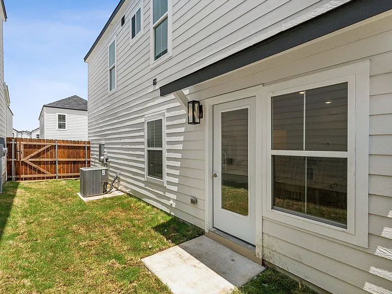 Covey Homes Basswood — Photo 12