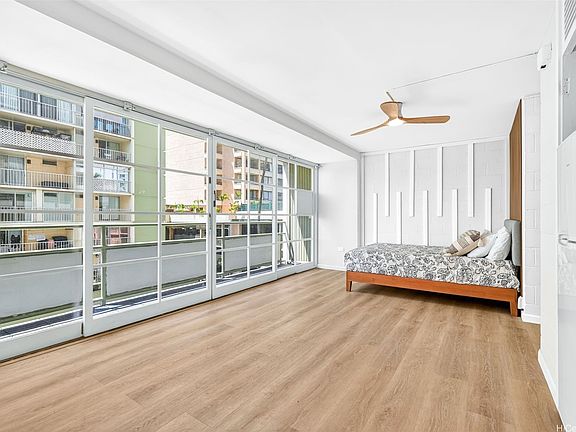 3rd image of 445 Kaiolu St APT 401