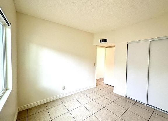 2nd image of 1662 W San Juan Trl
