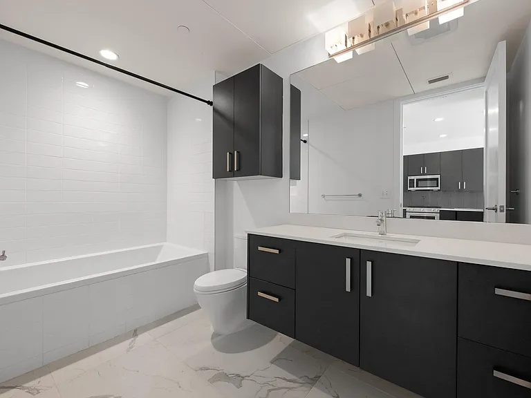 222 West Ave #1007 — Photo 16