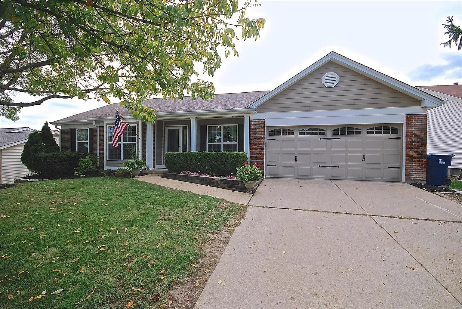 16504 Birch Forest Dr photo 1