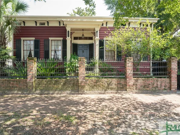 10 W Duffy Street, Savannah, GA 31401