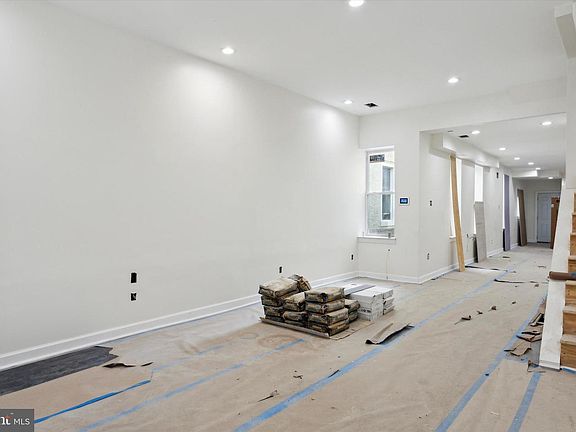 4th image of 3054 N 15th St