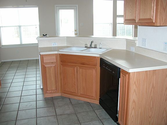 3rd image of 2307 Green Creek Dr