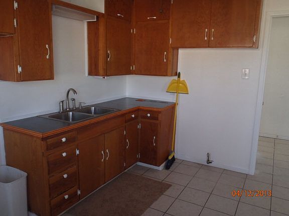 4th image of 1515 Beverly St