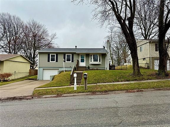 3rd image of 2505 Beechwood Blvd
