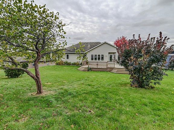 5th image of 103 E Northlawn Dr