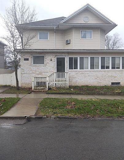 1st image of 902 Beatty Ave APT 3
