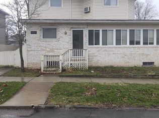 902 Beatty Ave APT 3, Cambridge, OH 43725