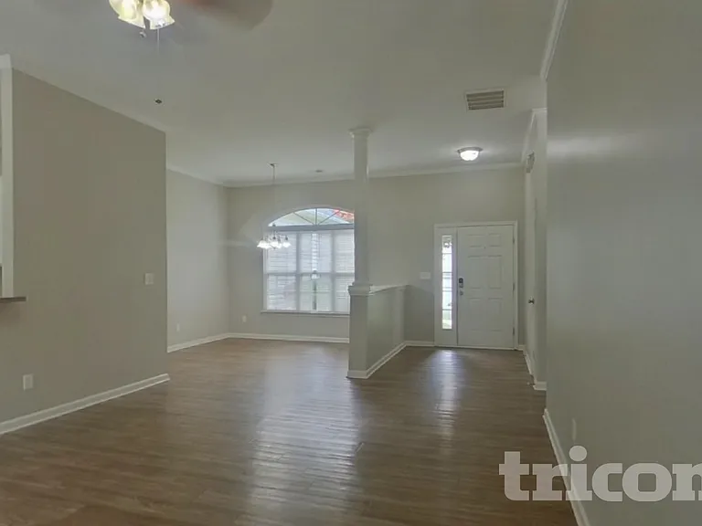 3424 Ann Franklin Ct — Photo 2