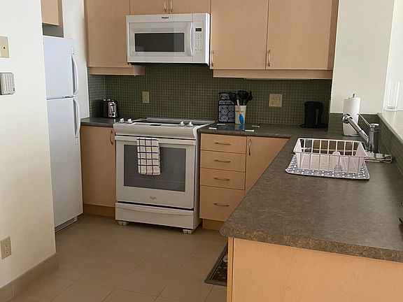 5th image of 1425 Bayview Ave #868185