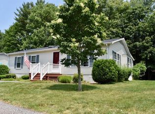 17 Trailwood Dr, Bridgewater, MA 02324