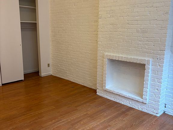4th image of 306 E 93rd St APT 1C