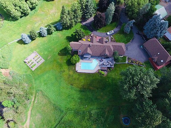 2nd image of 15526 N Little Spokane Dr