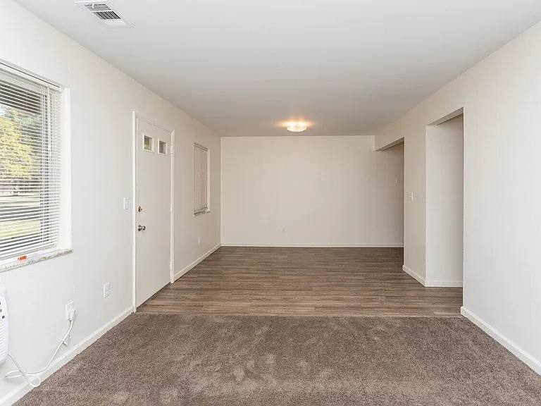 The Vue @ 214 Apartments — Photo 12