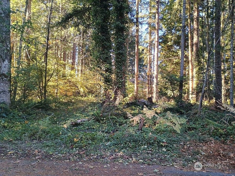 1st image of 17621 N Beachside Drive SE