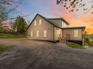 42 Cornwall Rd, Lunenburg, NS B0J1E0