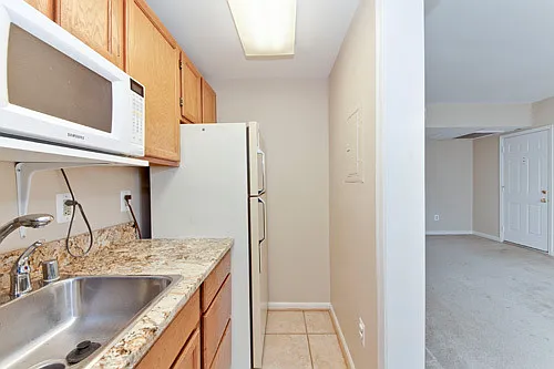 1728 N Queens Ln #184 — Photo 4