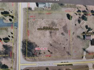 E Old Mill Run, Waupaca, WI 54981