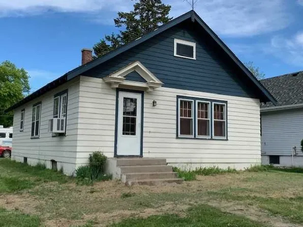 334 Smith Ave, Minden, NE 68959