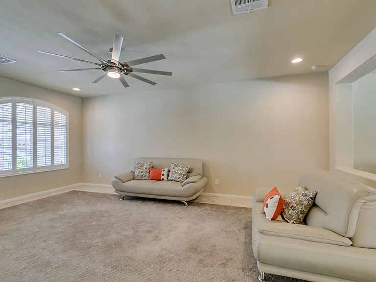 9766 Cadence Creek Ct — Photo 6