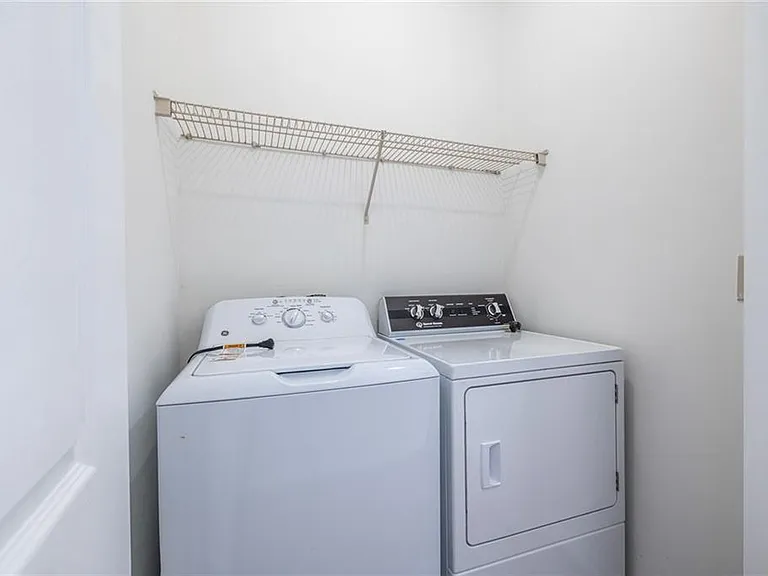 1146 Ira St SW — Photo 24