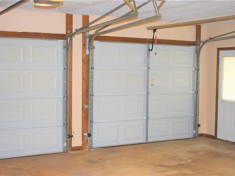 2264 Post Oak Dr — Photo 14