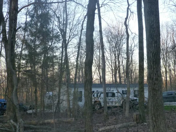 454 Quarry Rd, Honey Brook, PA 19344