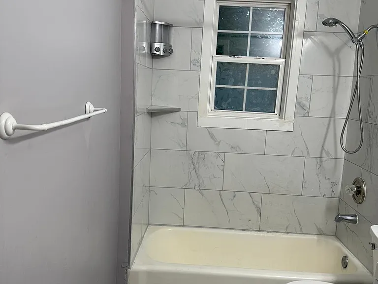 2448 Depot St — Photo 16