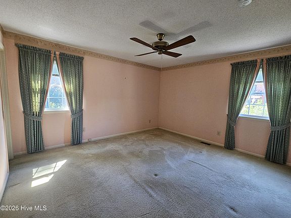 3rd image of 105 Lake Drive