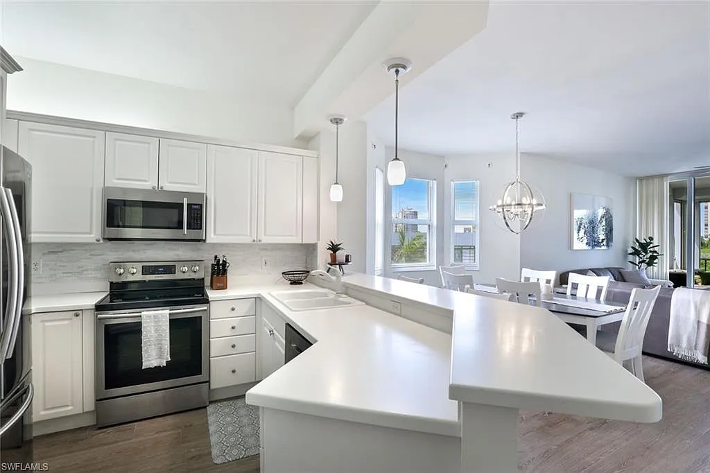 3 bed, 2.0 bath, 1734 sqft, $13,500 — Photo 3