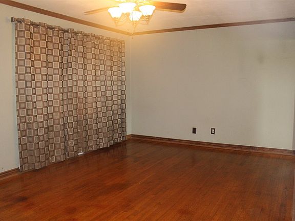 4th image of 721 W Cottonwood Ave