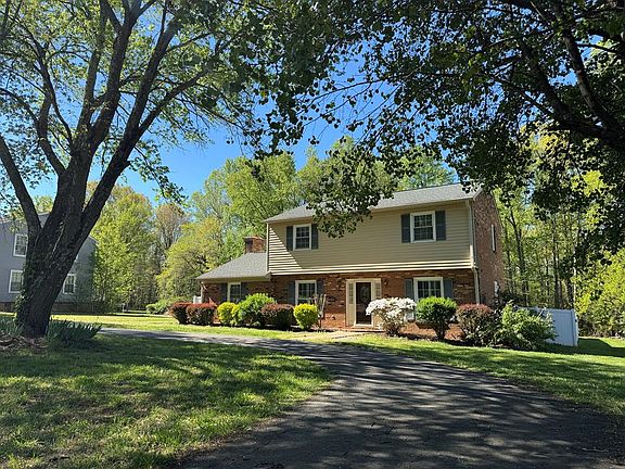 2nd image of 5756 Whispering Pines Rd