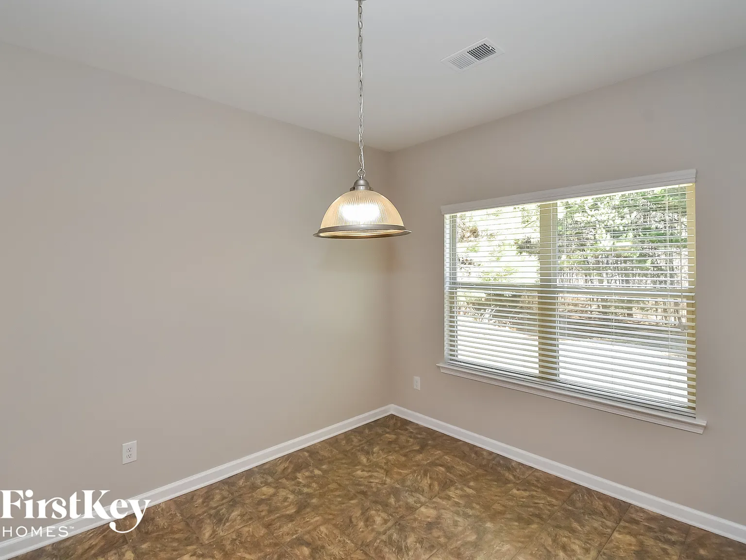 4 bed, 3.0 bath, 3566 sqft, $3,220 — Photo 3