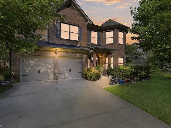 1105 Longleaf Pine Pl, Mebane, NC 27302