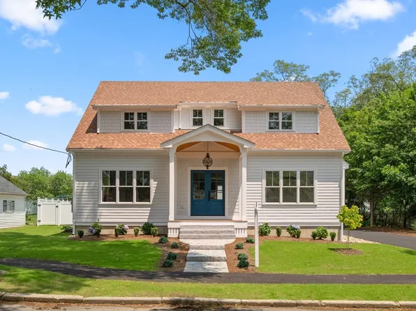14 Norman Ave, Newburyport, MA 01950