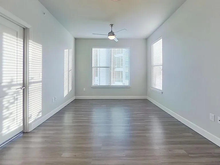 The Vue at Creve Coeur Apartments — Photo 53