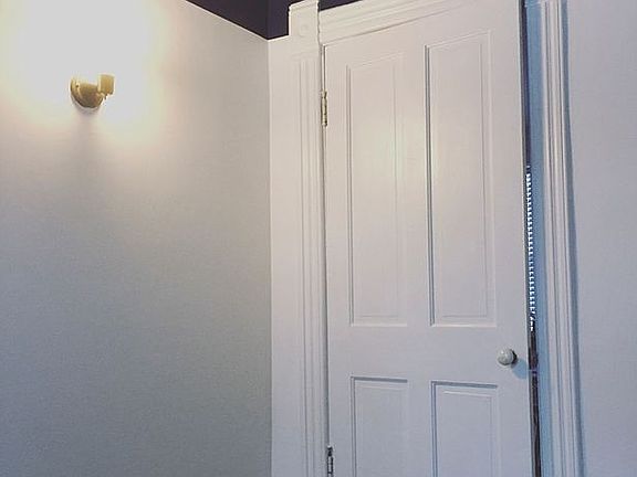 4th image of 1040 Fulton Ave