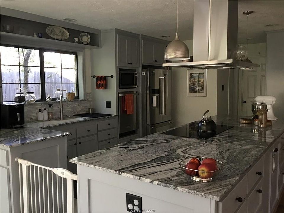 1st image of 8605 Creekview Ct